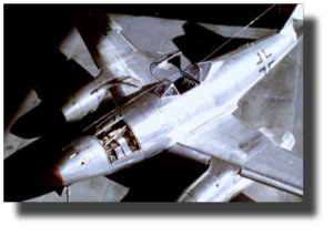 Messerschmitt Me 262. Scratch built in metal by Rojas Bazán. 1:15 scale. Messerschmitt Me 262. Scratch built in metal by Rojas Bazán. 1:15 scale.